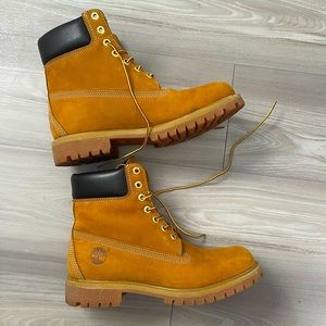 Men’s Timberland boots. Size 9